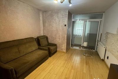 Garsonieră decomandată în Central - 1