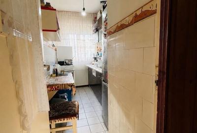 Apartament cu 2 camere semidecomandat, mobilat în Valenta - 4