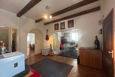 Vanzare - 4 camere  Str. Pasului - colt cu Armeneasca - 3