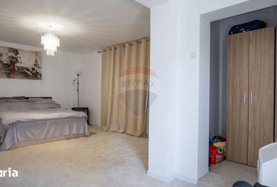 Casă cu 5 camere cu Teren 1063 Mp în Corbii Mari