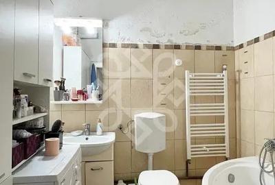 Casă cu 4 camere cu Teren 586 Mp în Central - 11