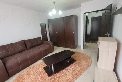 Garsonieră decomandată în Petros - 2