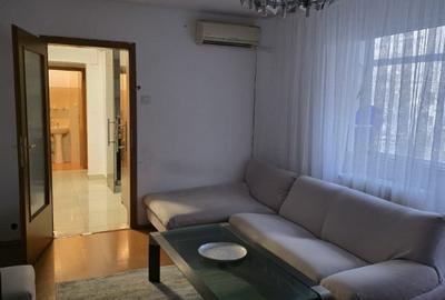 Apartament cu 4 camere decomandat în Apusului - 9