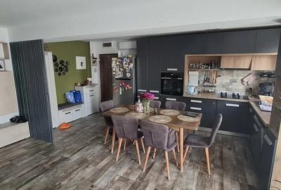 Apartament cu 4 camere decomandat în Centrul Vechi - 3