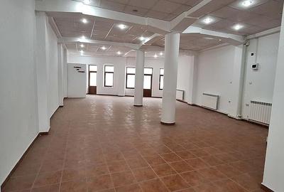 Spațiu comercial, de 210 mp, în Ultracentral - 3
