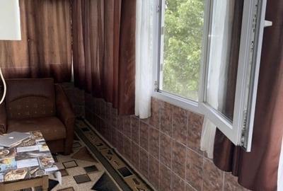 3 Camere D. 70 mp Etaj 3/4 - Zonă Canta, la 300 m de Lidl, ideal pentru renovare - 2