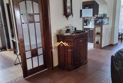 CASA CU ETAJ - BUCOVINA - 8