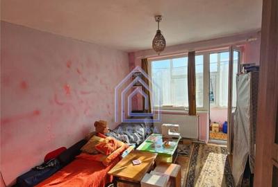 Apartament central, langa Scoala Generala nr. 1 si Colegiul - 4