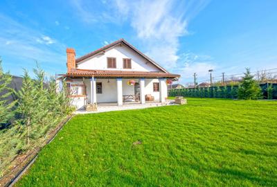 Casă cu 4 camere cu Teren 800 Mp în Sânmihaiu Român - 8