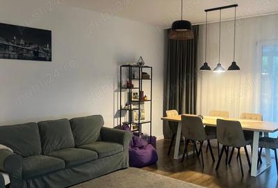 Casă cu 5 camere în Central