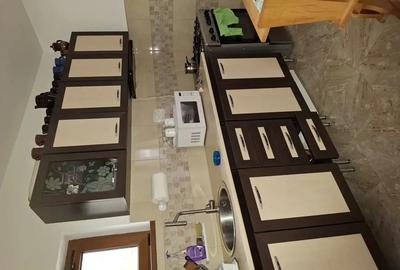 Apartament cu 3 camere decomandat în Furnica