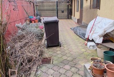 Casă cu 2 camere cu Teren 200 Mp în Central - 1