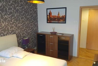 Apartament cu 3 camere, mobilat în Cetății