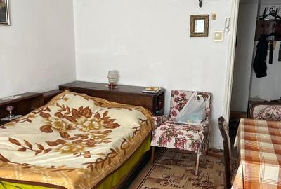 Sinaia - Calea Moroieni-Str. Badea Cartan, Garsoniera etaj intermediar, decomandata, vedere panorami - 5