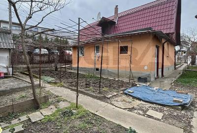 Casă cu 2 camere cu Canalizare în Bună Ziua