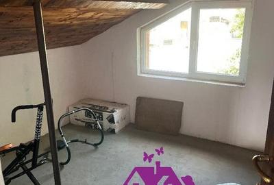 Casă cu 4 camere cu Teren 746 Mp în Nojorid - 8