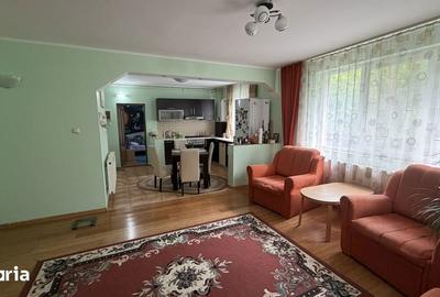 Apartament cu 3 camere semidecomandat în Central - 4
