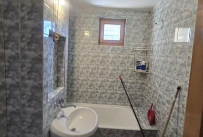 Spațiu comercial, de 67 mp, în Central - 1