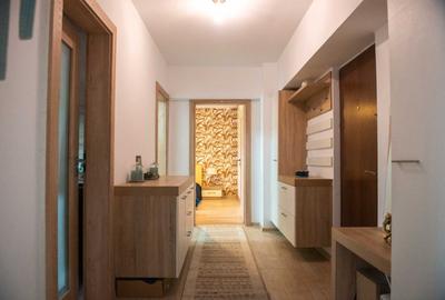 Apartament cu 2 camere decomandat în Ostroveni