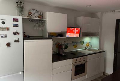 Apartament cu 3 camere decomandat în Central - 7