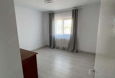 Apartament cu 3 camere decomandat în Central - 2