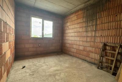 Duplex cu 4 camere cu Canalizare în Șag - 10