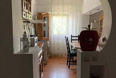 Apartament ultracentral si decomandat cu 3 camere - 2