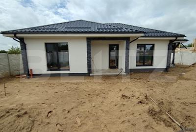 Casa parter cu 4 camere, 97 mp utili, 400 mp teren, Smart Pub Preajba