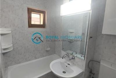 Royal Imobiliare - vanzare apartament 3 camere Ultracentral - 15
