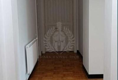 SPATIU BIROURI // CENTRAL //LOCURI DE PARCARE - 3