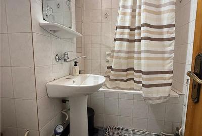 Apartament cu 2 camere decomandat în Independenței - 14