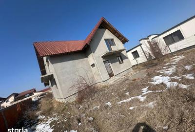 Casă cu 5 camere cu Teren 550 Mp în Ghercești - 3