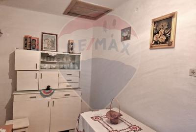 Casa / Vila cu 4 camere in Scaesti , Teren - 900 mp - 7