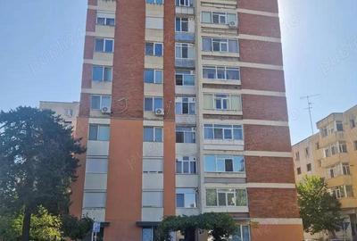 De vanzare apartament 3 camere in Pite?ti Arges - 1