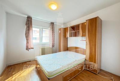 Apartament cu 3 camere în Cetate - 4