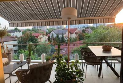 Apartament cu 5 camere decomandat în Iancu Nicolae