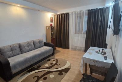 Apartament cu 2 camere decomandat în Micro 20 - 4