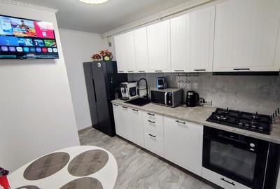Apartament cu 3 camere decomandat în Aurel Vlaicu