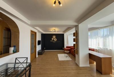 Apartament cu 3 camere decomandat, mobilat în Trocadero - 1