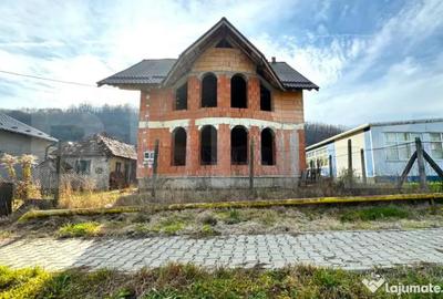 Casă cu 5 camere cu Teren 1900 Mp în Arcalia - 17
