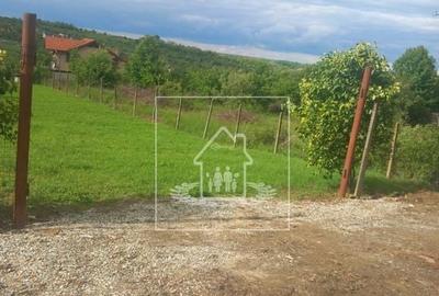De vânzare teren construcții în suprafața de 790 mp cu 13ml front str. - 1