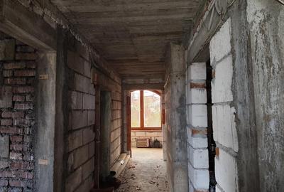 Casă cu Teren 1073 Mp în Voila - 1