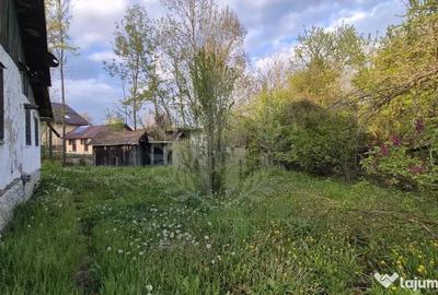 Casă cu 3 camere cu Teren 713 Mp în Central - 2