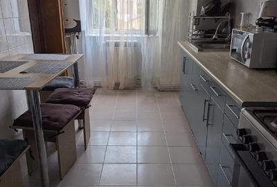 Apartament cu 3 camere decomandat în Nicolina - 3