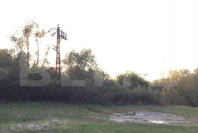 Teren cu poten?ial turistic si energetic - 25.383 mp Ch - 7