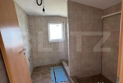 Casă cu 6 camere cu Teren 8700 Mp în Turda - 2