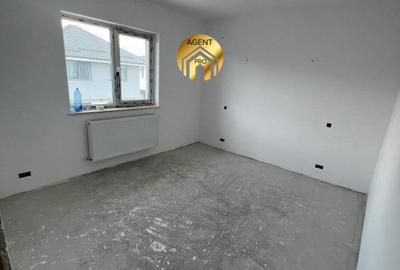 Casă cu 4 camere cu Canalizare în Otopeni - 6