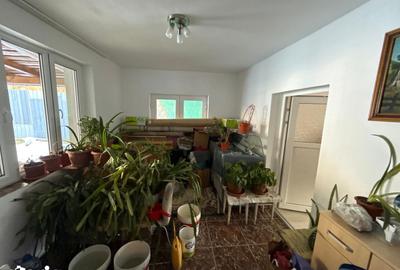 Casă cu 3 camere cu Teren 1079 Mp în Târnova - 11