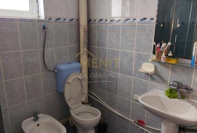 Casă individuală cu 7 camere cu Canalizare în Păulești - 9