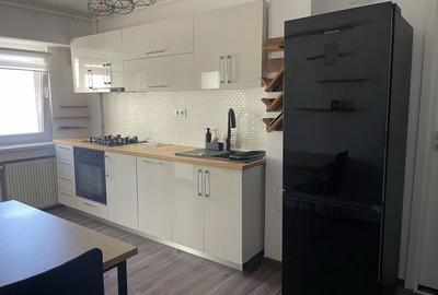 Apartament cu 2 camere decomandat în Girocului - 2